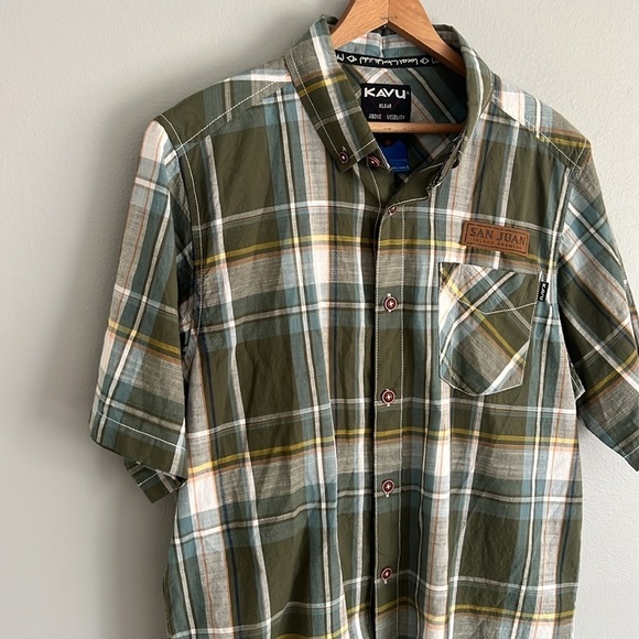 KAVU Men’s Plaid Short Sleeve Button Down Shirt Size Small San Juan Brewing - Picture 3 of 9